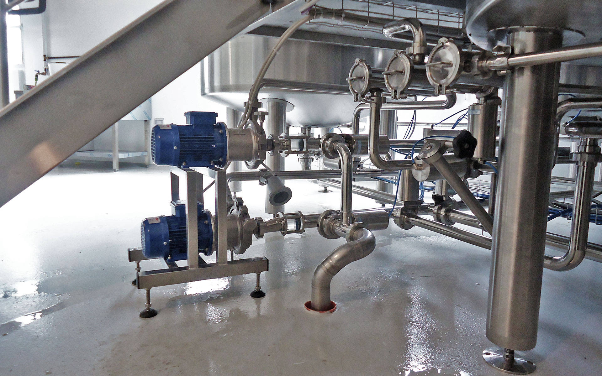 Particolare di una sala cottura birra - Susan srl-TV